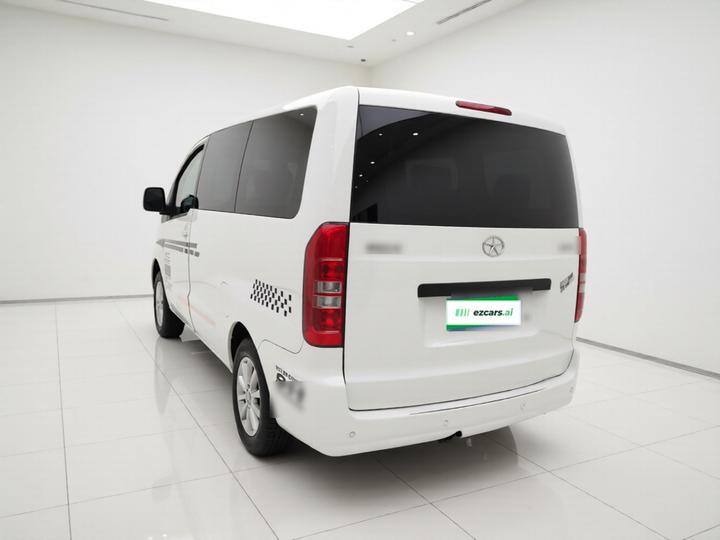 Refine M3 2015 1.6L Luxury photo 4