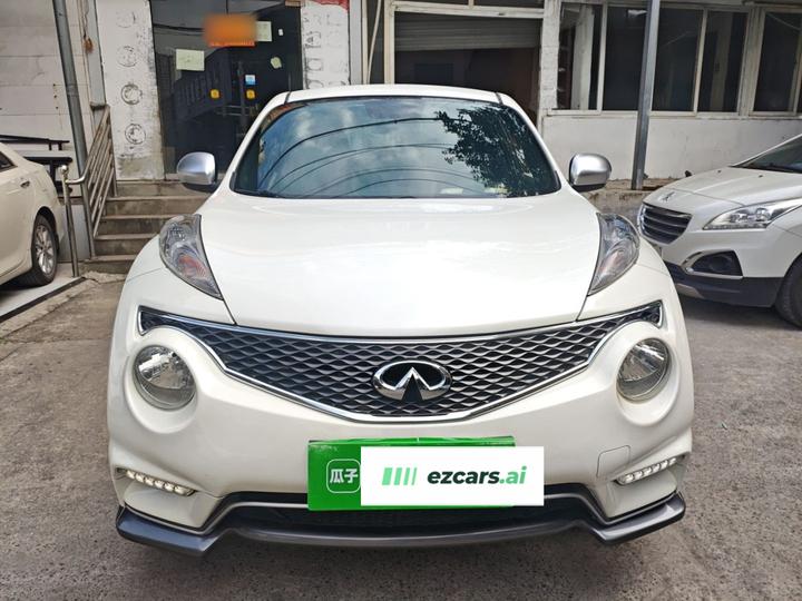 ESQ 2014 1.6L photo 2