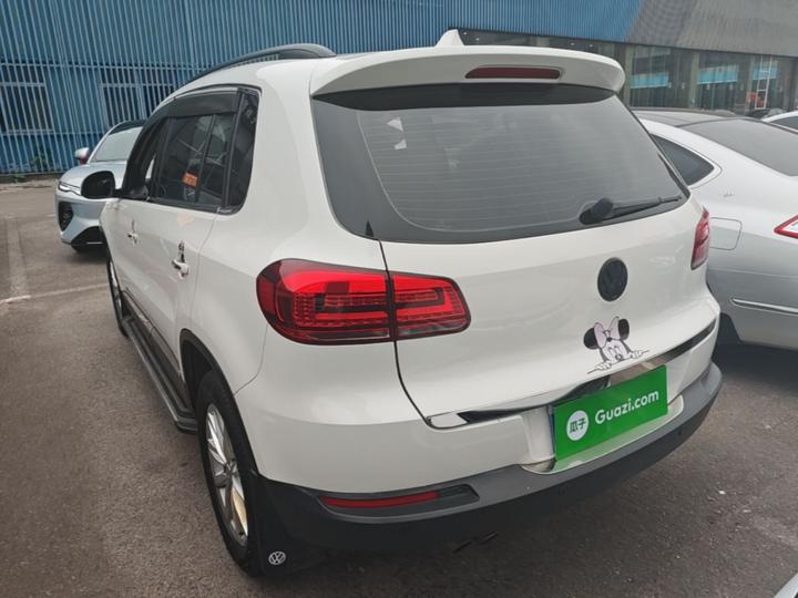 Tiguan 2017 300TSI AT RWD photo 4