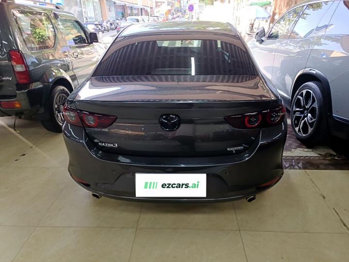 3 Axela 2022 2.0L AT photo 5