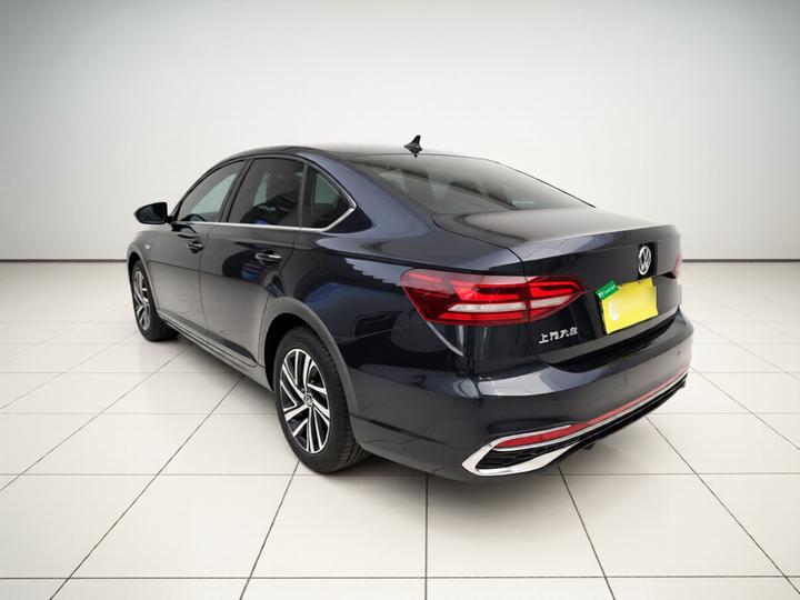 Lavida 2023 1.5L AT photo 4