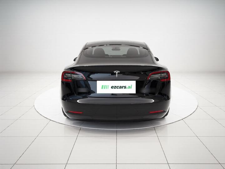 Model 3 2022 RWD photo 5