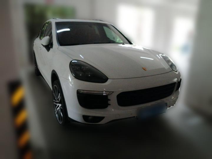 2015 Cayenne 3.0T photo 3