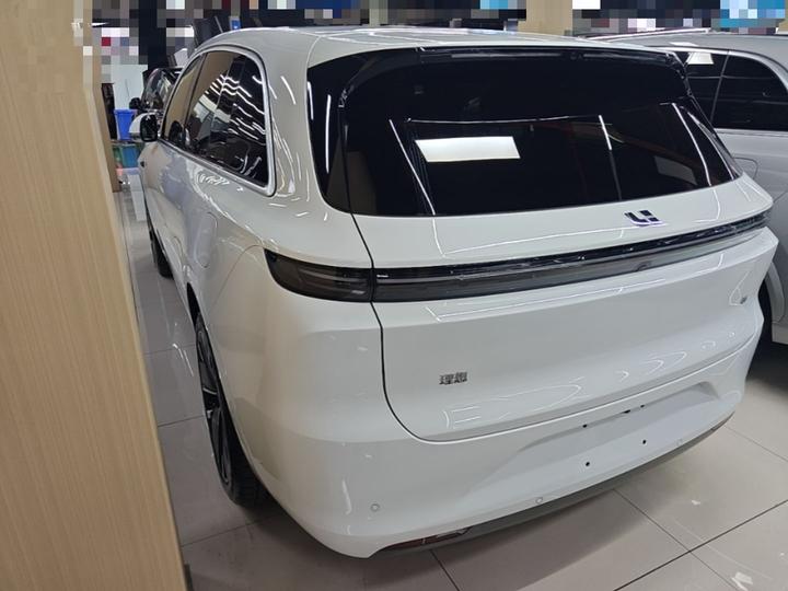 Li Auto L6 2025 Max Smart Refresh Edition photo 4