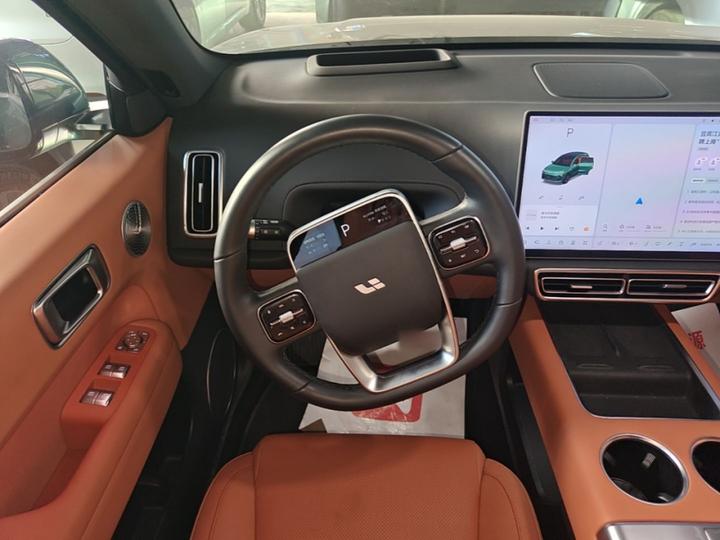 Li Auto L6 2025 Max Smart Refresh Edition photo 6