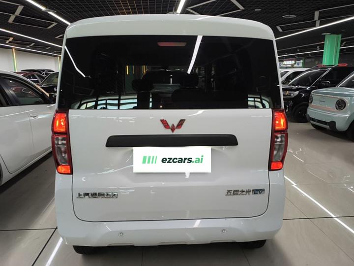 Wuling Zhiguang EV 2025 201km Standard photo 3