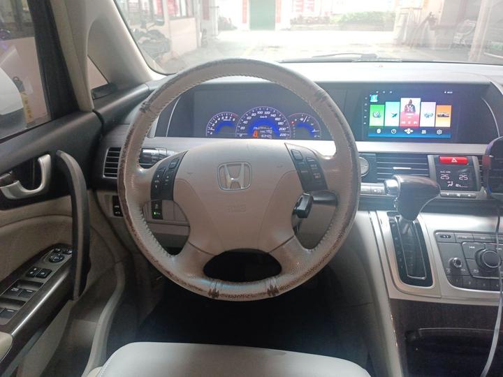 Elysion 2012 2.4L VTi Comfort photo 3