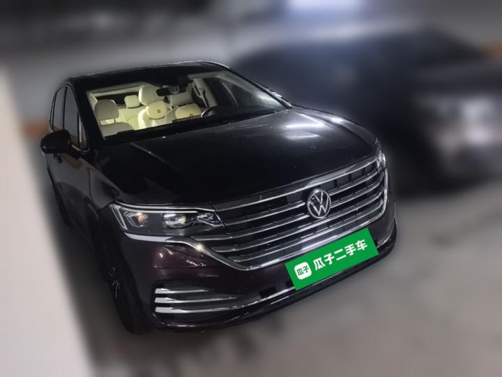 Viloran 2022 380TSI Premium photo 3