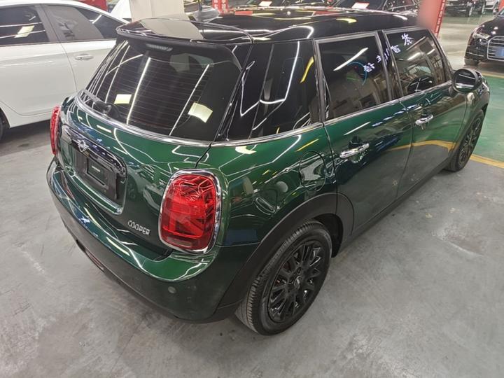 2018 1.5T COOPER Classic 5-Door photo 4