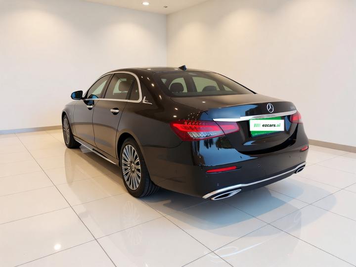 E-Class 2018 Facelift E 300 L Sport Luxury photo 4