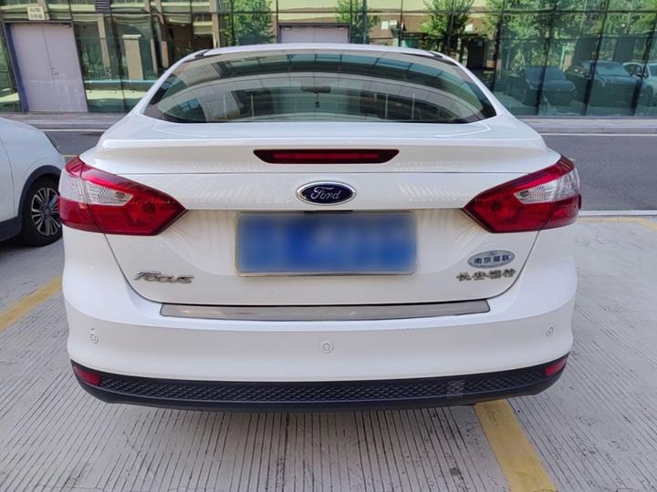 Focus 2012 Sedan 1.6L AT photo 5
