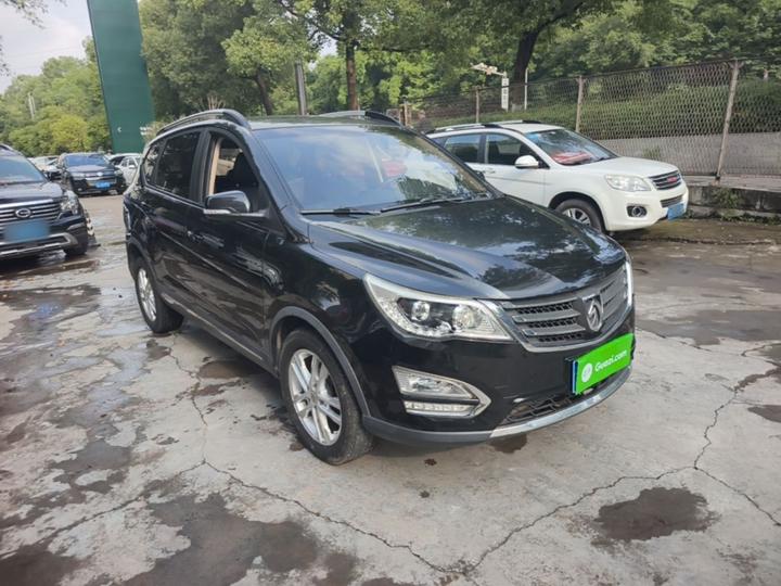 560 2015 1.8L MT Comfort photo 3
