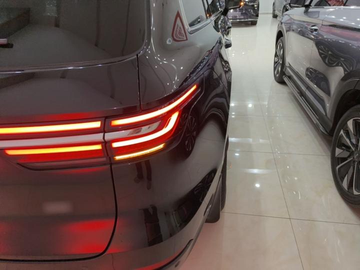 Li Auto ONE 2020 EREV 6-Seater photo 7