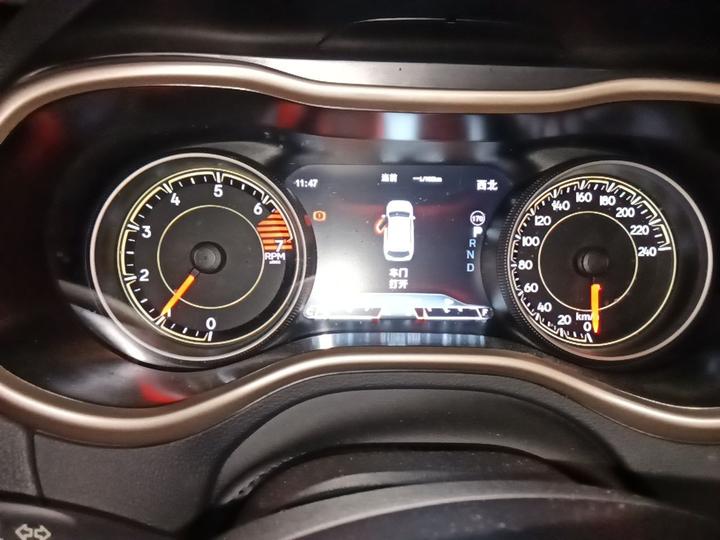 Cherokee 2016 2.0L photo 8
