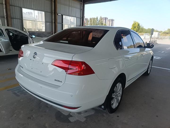 Bora 2018 1.5L MT Comfort photo 6