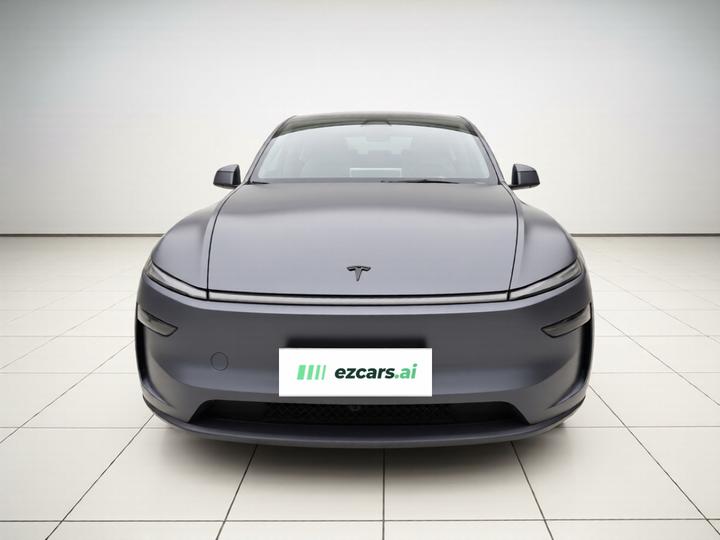 Model Y 2025 Long Range AWD Launch Edition photo 2