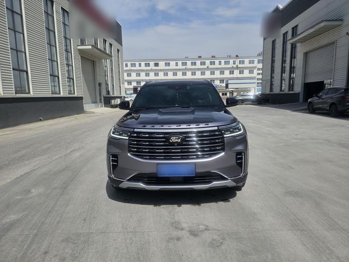 Explorer 2023 EcoBoost 285 AWD plus 7-Seater photo 2