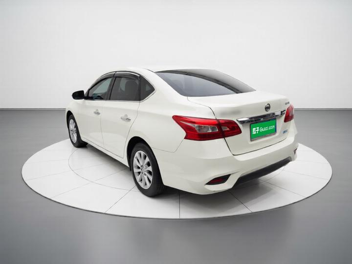 Sylphy 2016 1.6XV CVT Smart photo 4