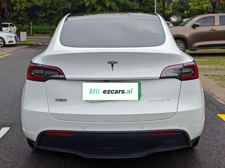 Model Y 2023 RWD photo 3