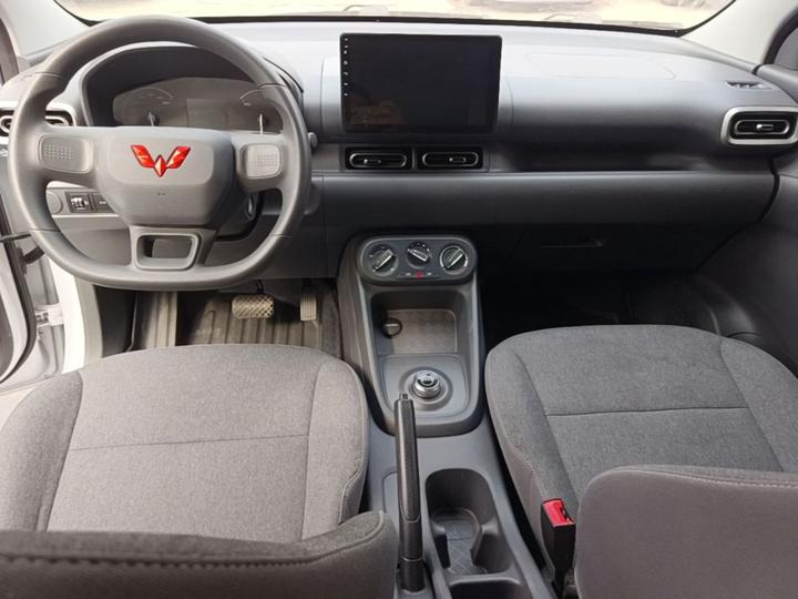 Wuling Hongguang EV 2024 EV 300KM photo 5
