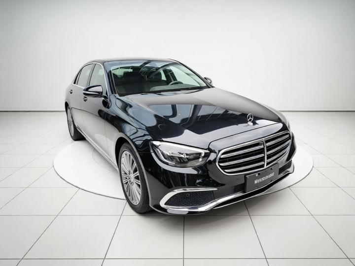 E-Class 2022 E 300 L Luxury photo 3