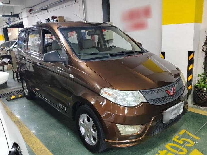 Wuling Hongguang 2014 1.5L S Standard photo 3