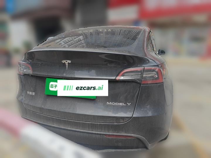 Model Y 2024 RWD photo 5