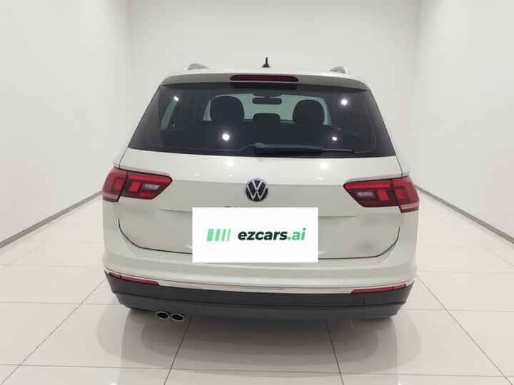 Tiguan L 2021 330TSI AT RWD Smart photo 3