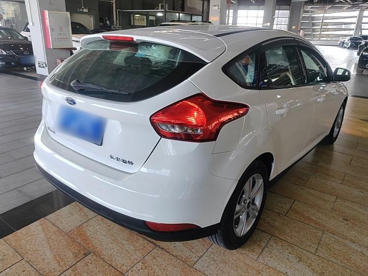 Focus 2017 Hatchback 1.6L AT Comfort photo 4