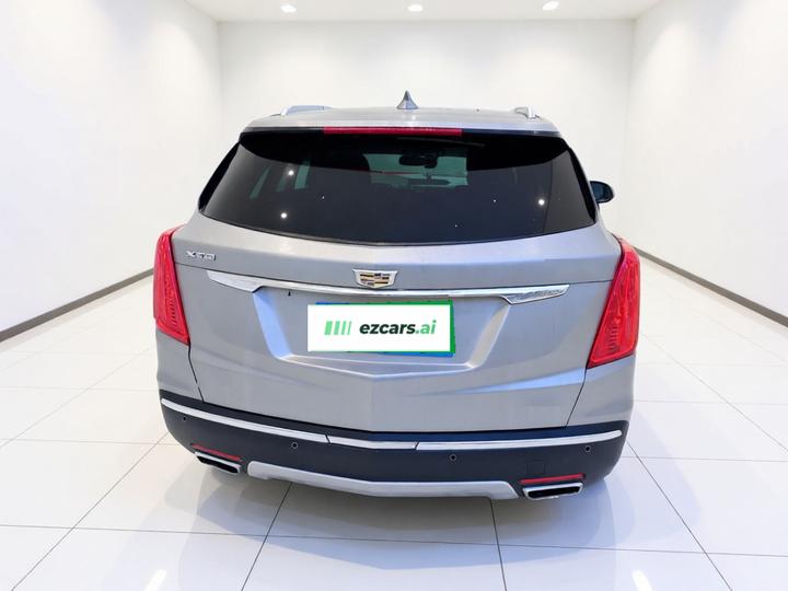 XT5 2018 28E AWD Platinum photo 5