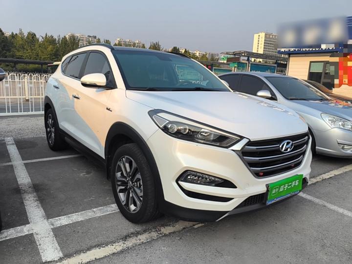 Tucson 2015 1.6T DCT AWD Premium photo 3