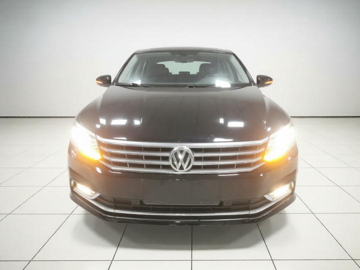 Passat 2017 330TSI DSG photo 2