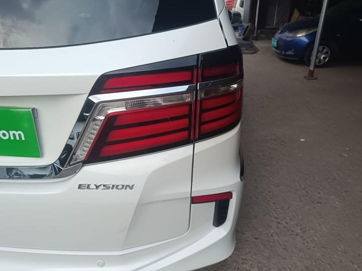Elysion 2016 2.4L Comfort photo 7