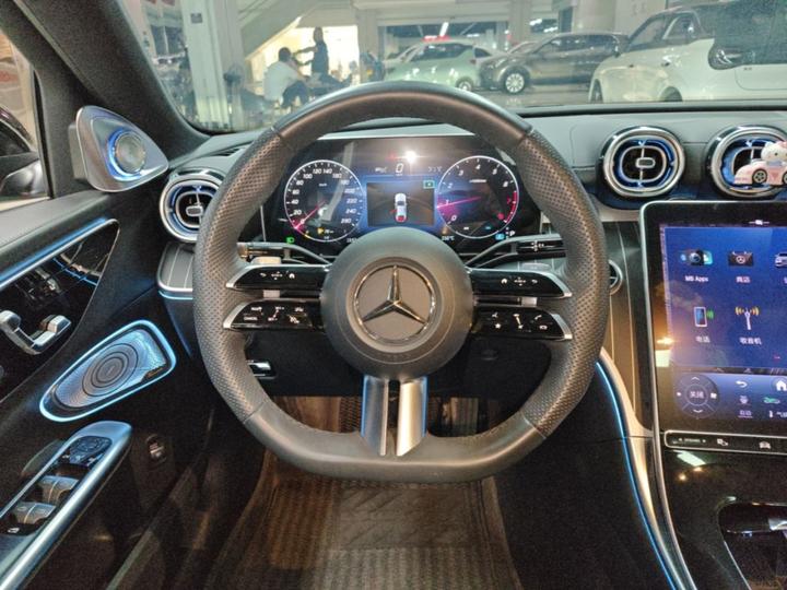 C-Class 2024 C 260 L Sport photo 6