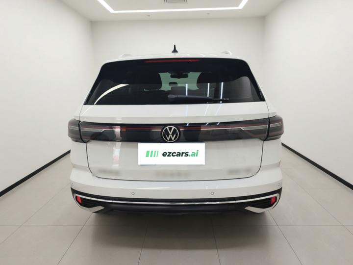 Tharu 2023 300TSI RWD photo 5
