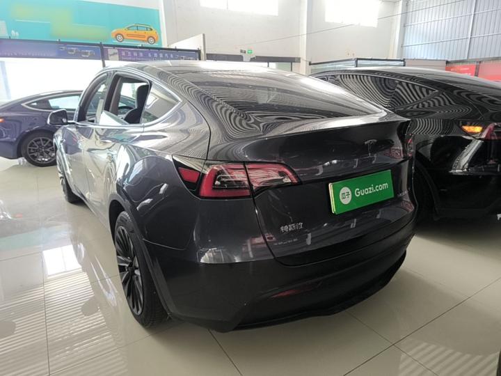 Model Y 2022 Facelift RWD photo 4