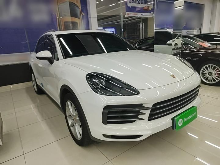 2019 Cayenne 3.0T photo 3