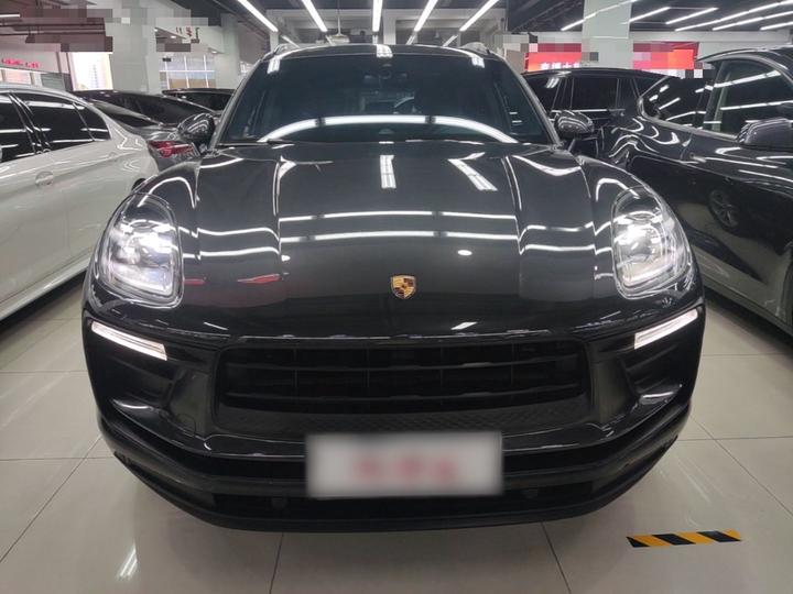 2023 Macan 2.0T photo 2