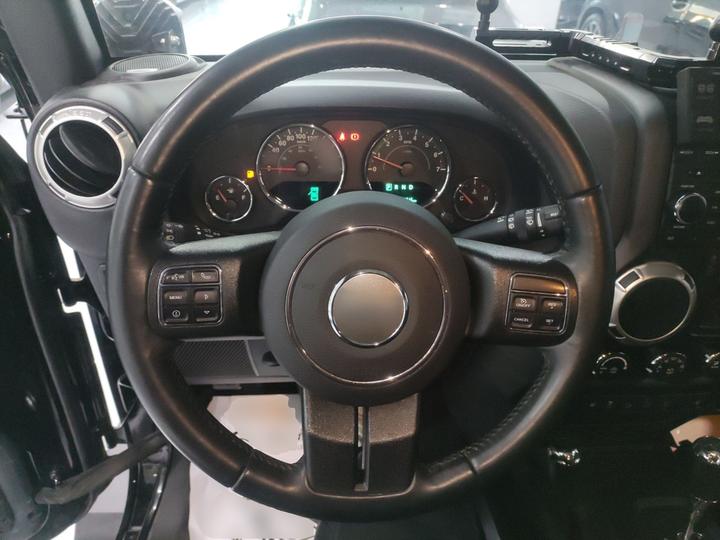 Wrangler 2017 3.6L Rubicon 4-Door Comfort photo 2