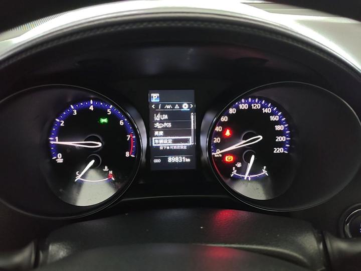 C-HR 2020 2.0L Leading photo 7