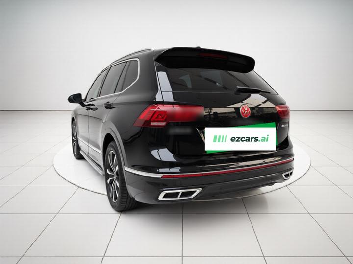 Tiguan L 2022 330TSI AT RWD R-Line photo 4