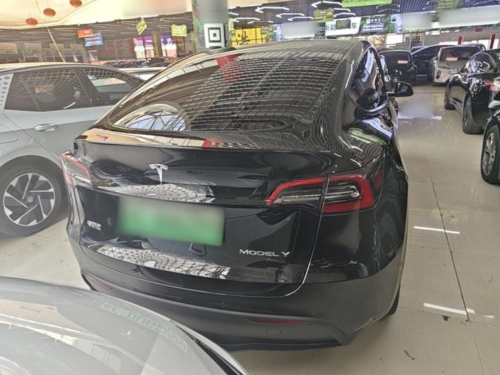 Model Y 2022 Facelift RWD photo 5