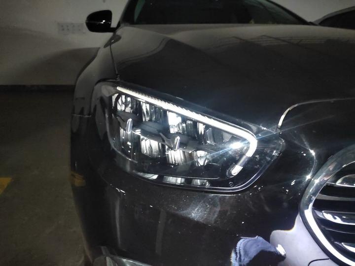 E-Class EV 2022 Facelift E 350 e L PHEV photo 7