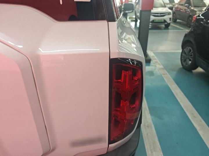 2022 1.5T DCT RWD photo 7