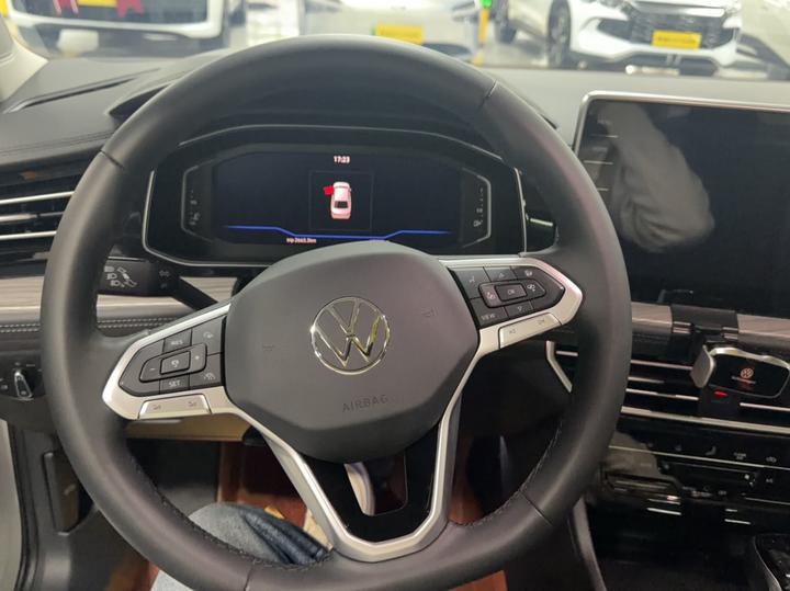 Sagitar 2025 300TSI DSG Excellence photo 4
