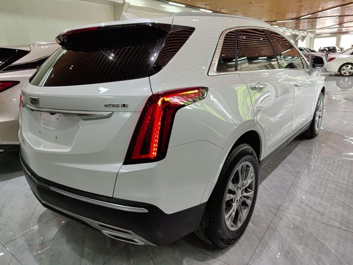 XT5 2020 28T Luxury photo 4