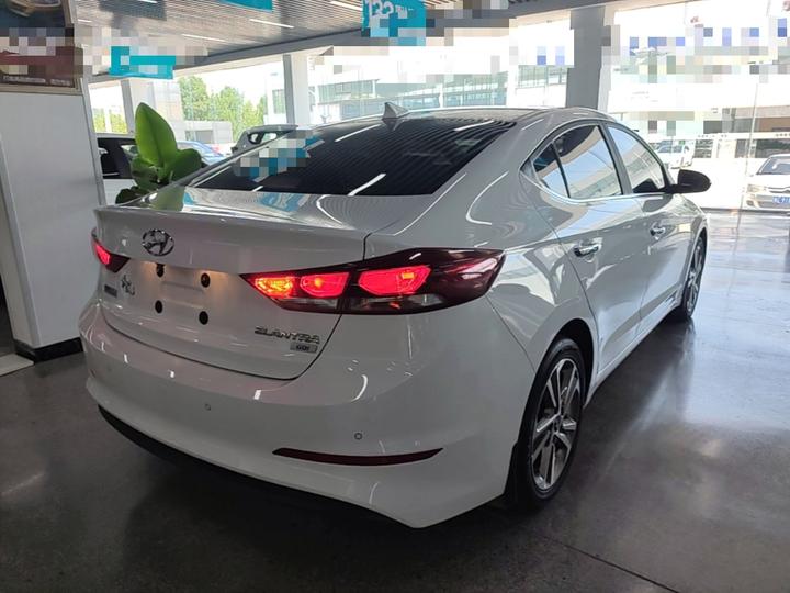 Elantra 2016 1.6L AT Smart Elite photo 4
