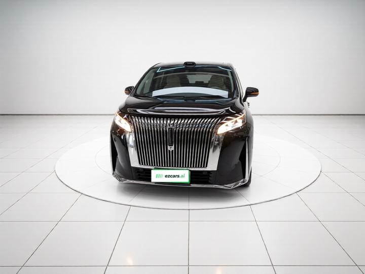 2025 AWD 8 photo 2