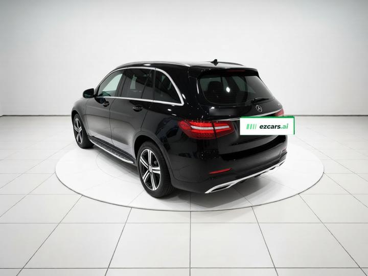 GLC 2017 GLC 300 4MATIC Dynamic photo 4