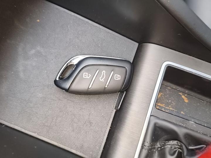 i5 2023 1.5L CVT Luxury photo 8